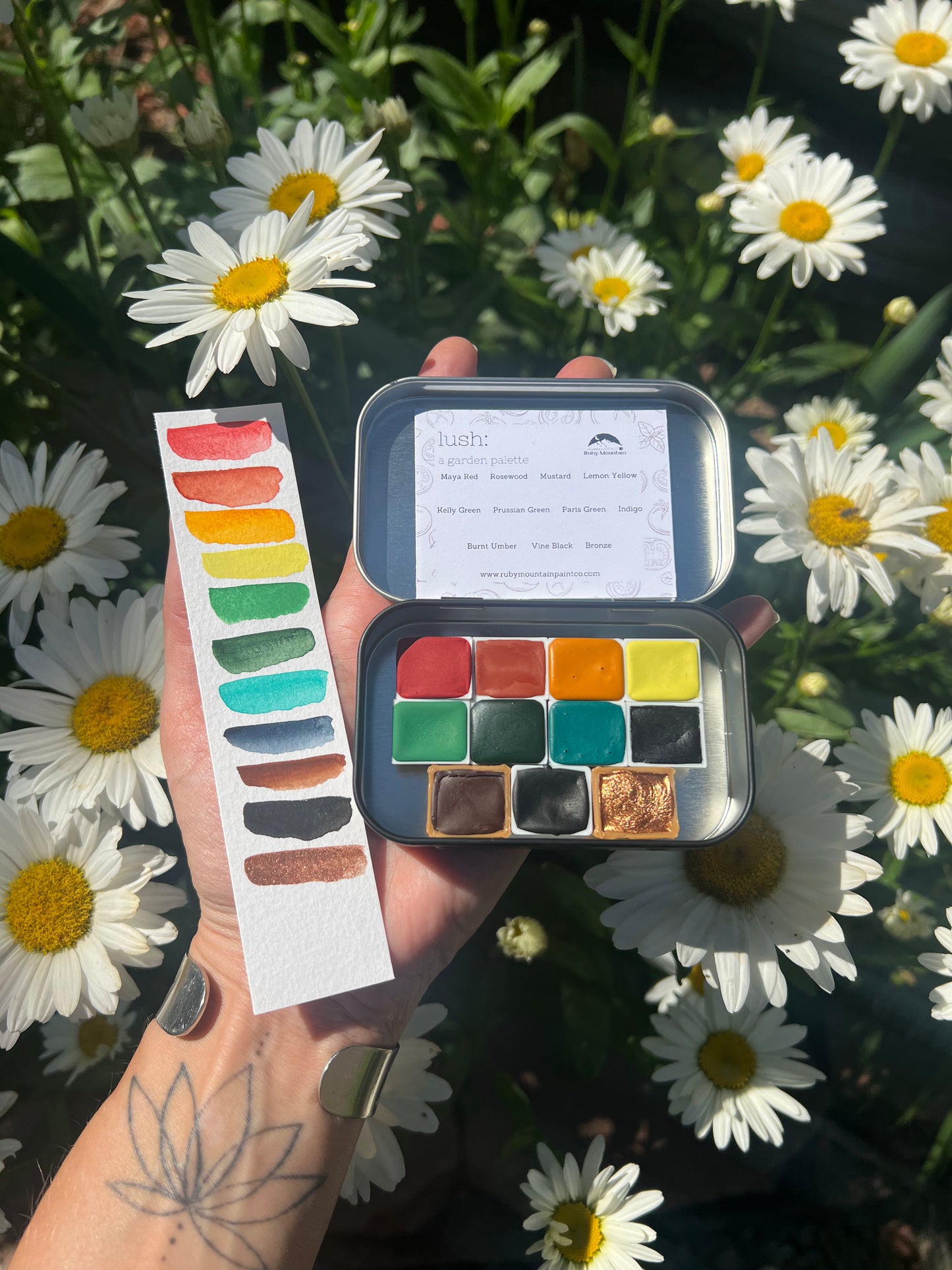 Lush, a garden-inspired palette