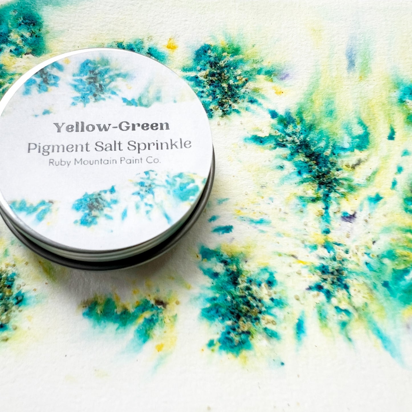 Yellow-Green Pigment Salt Sprinkle