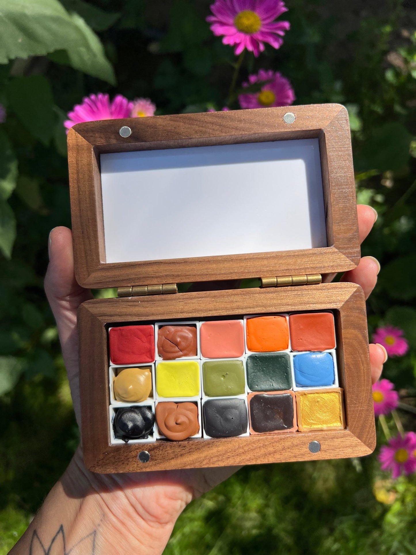 The Perfect Autumn Palette, 15 colors of paint in a wood palette box - Ruby Mountain
